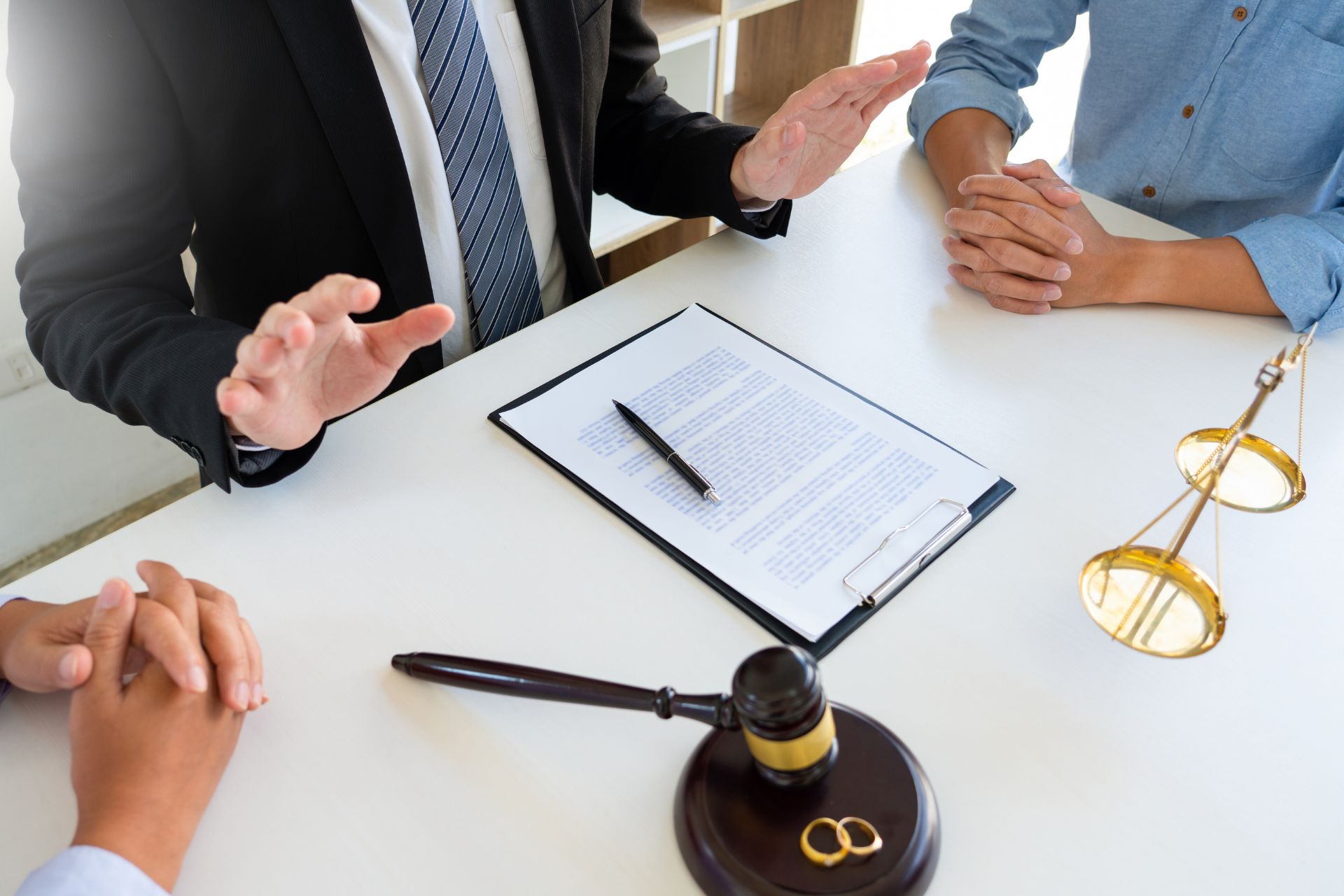 Derecho fiscal y mercantil en Lugo